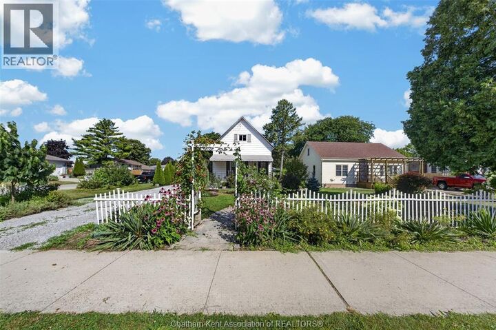 Property Photo: 45 Oxley Drive ON N7L 2K7