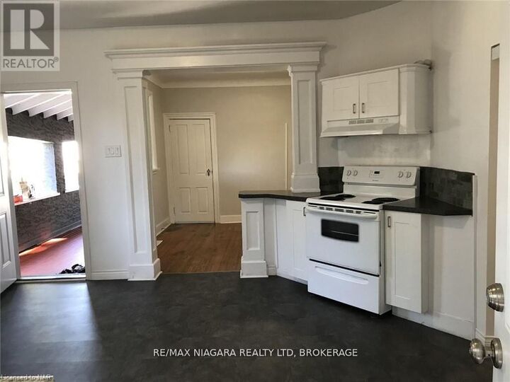 Property Photo:  3 Greenlaw Place Main Floor  ON L2R 4S5 