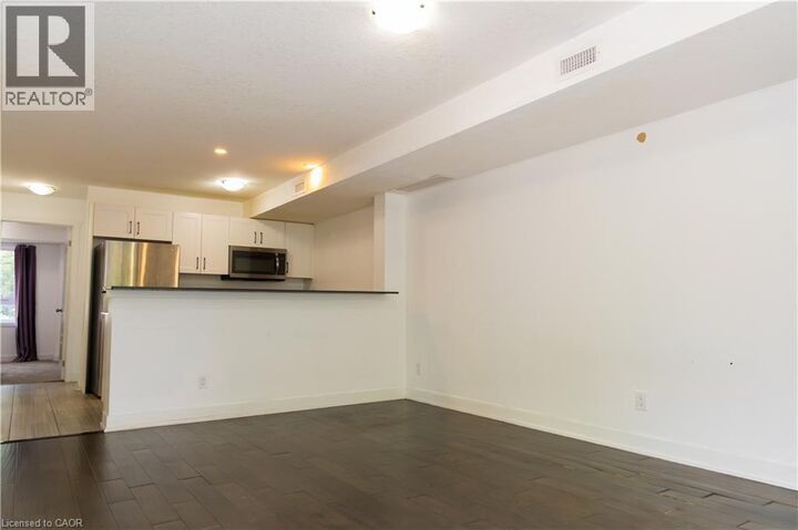 Property Photo:  190 Century Hill Drive A5  ON N2E 0G9 