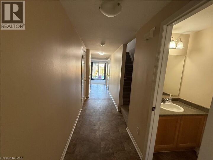 Property Photo:  11 Hackberry Street 1  ON N2E 3R2 
