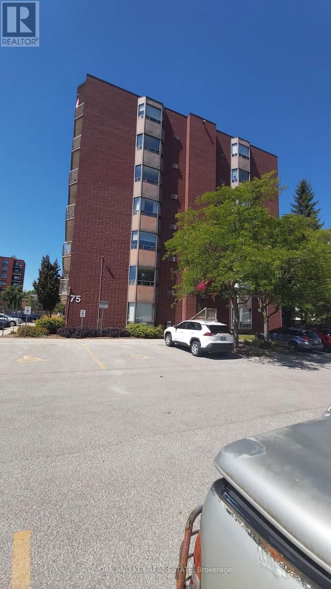 Property Photo:  75 Huxley Street 703  ON N6J 4W7 