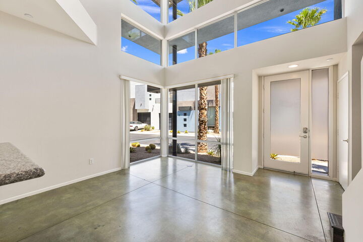 Property Photo: 231 Breeze Loop CA 92262