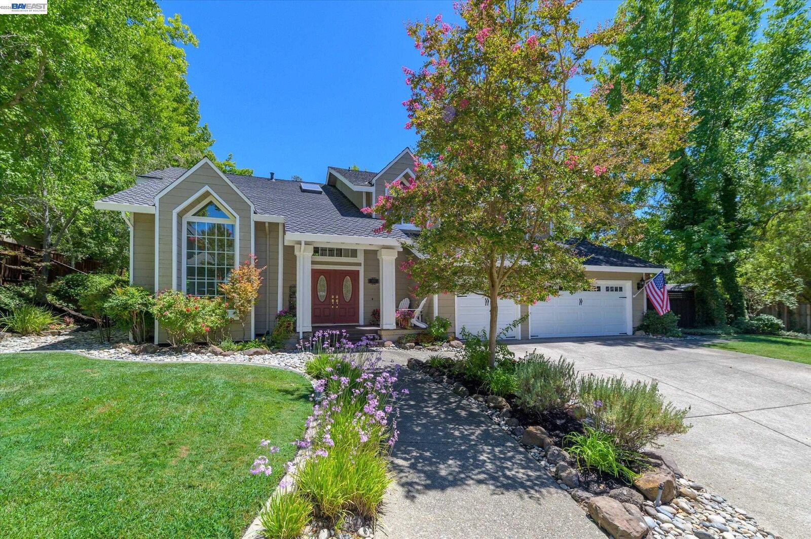 Property Photo: 633 Abbie Street CA 94566