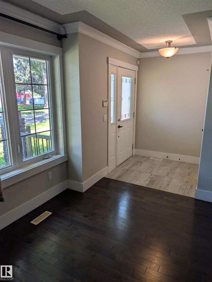 Property Photo:  10711 70 Avenue NW  AB T6H 2G4 
