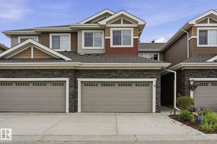 Property Photo: 94 Longview Drive 9 AB T7X 0W3