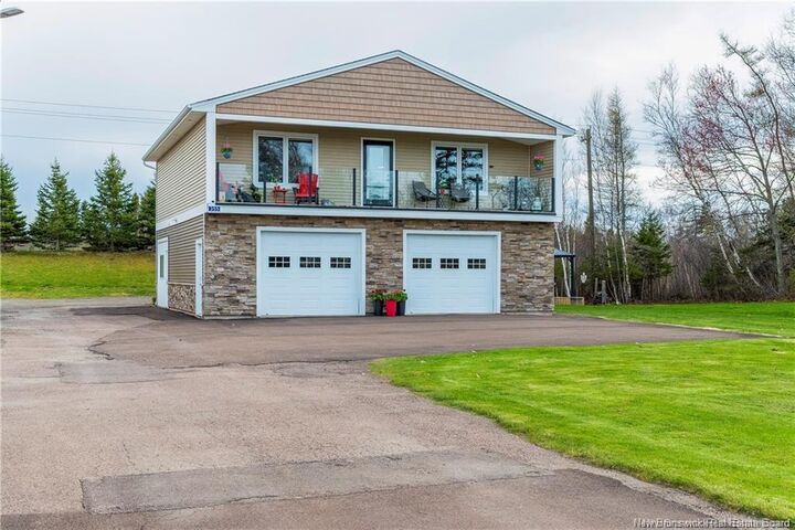 355 Cornwall Road — photo 1