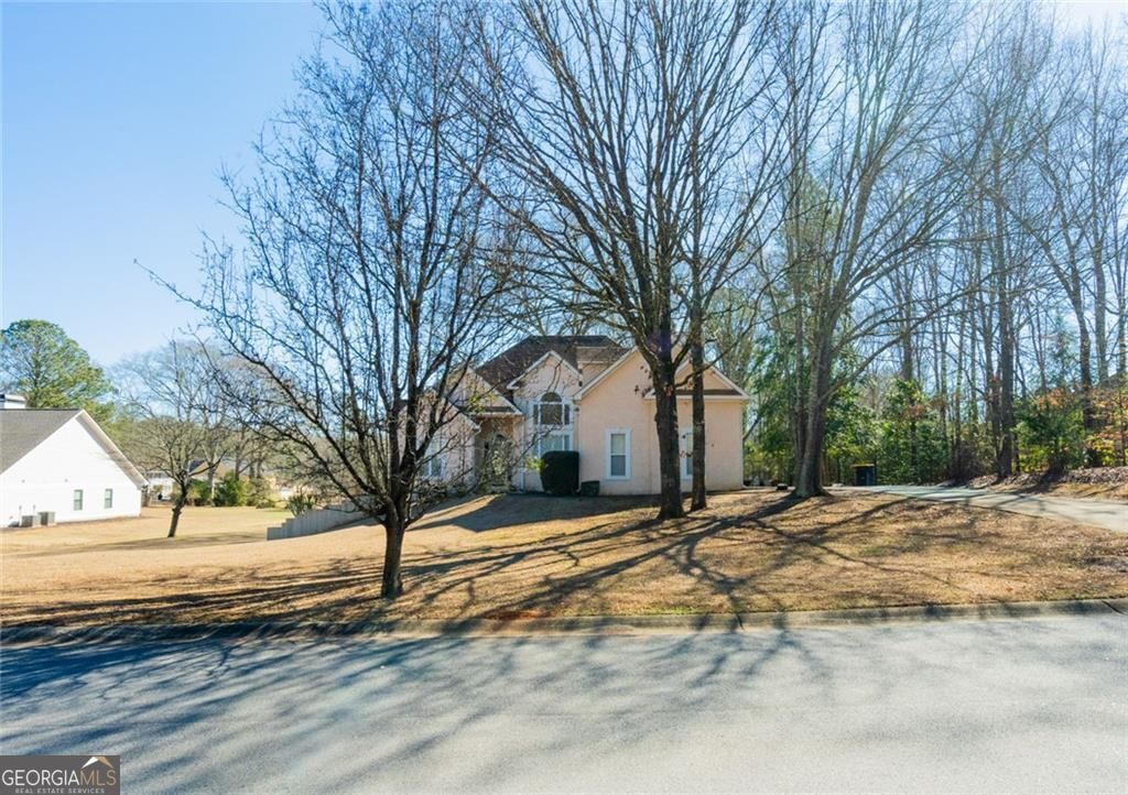 Property Photo:  120 Warren Way  GA 30215 