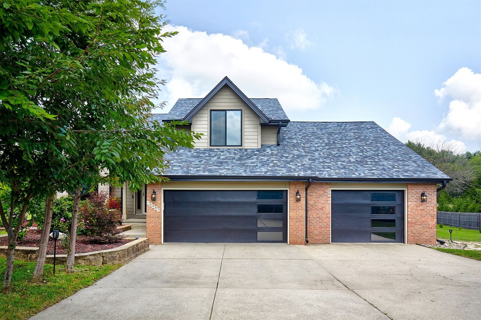 Property Photo:  10497 NW 108th Place  IA 50109 