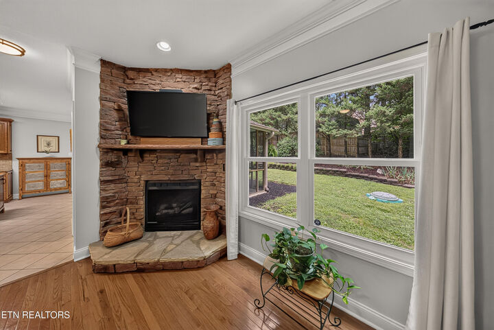 Property Photo: 8016 Walker Rd TN 37938