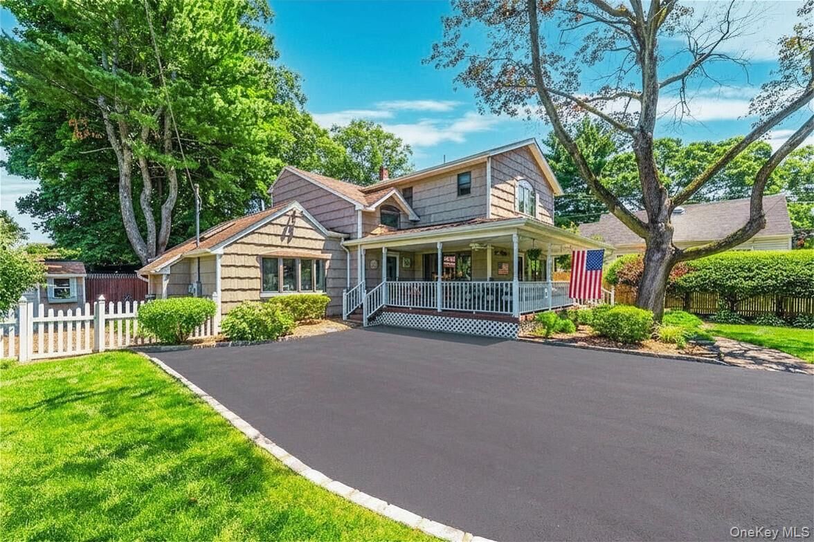 Property Photo: 24 Luther Place NY 11746