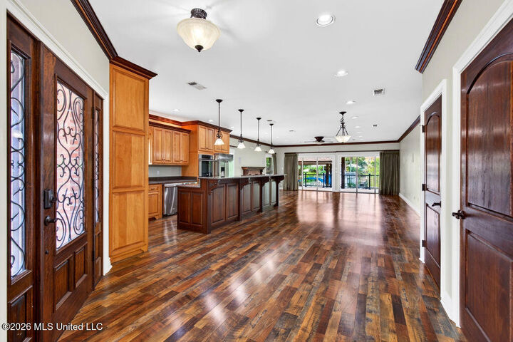 Property Photo:  401 S Caribe Place  MS 39507 