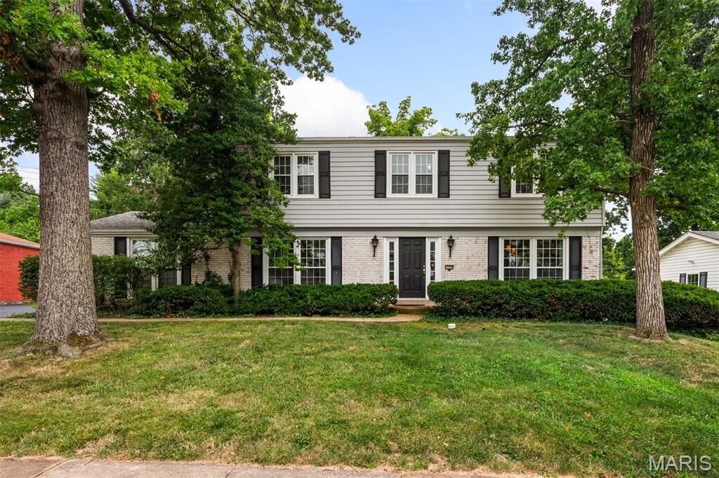 Property Photo: 11722 Holly Springs Drive MO 63146