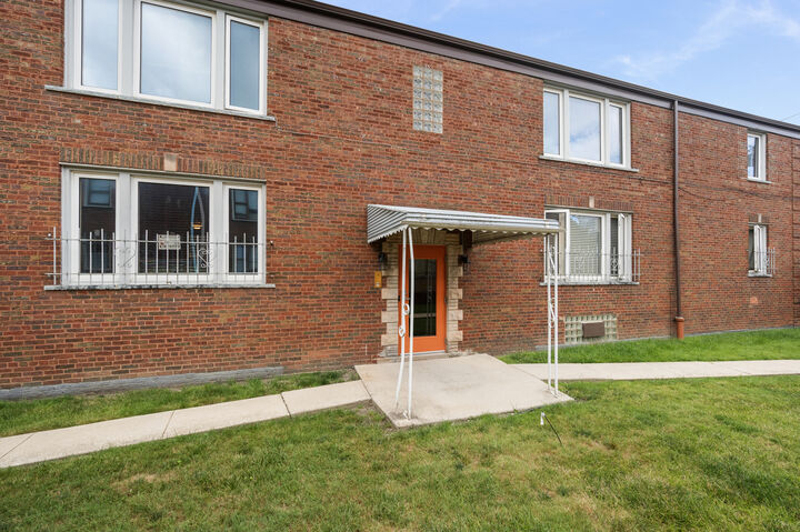 Property Photo:  9032 S Laflin Street  IL 60620 