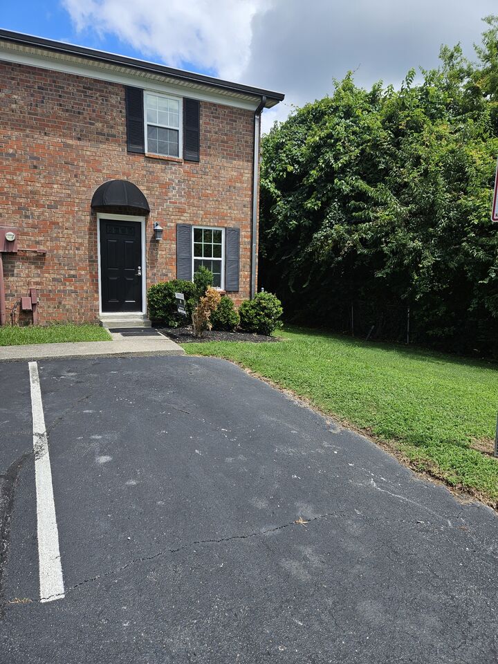Property Photo:  122 Porter Terrace  TN 37206 