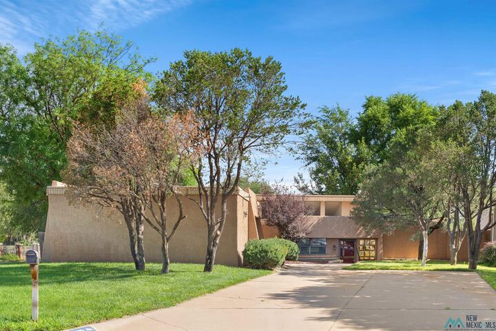 Property Photo:  320 Lakeview Terrace  NM 88101 