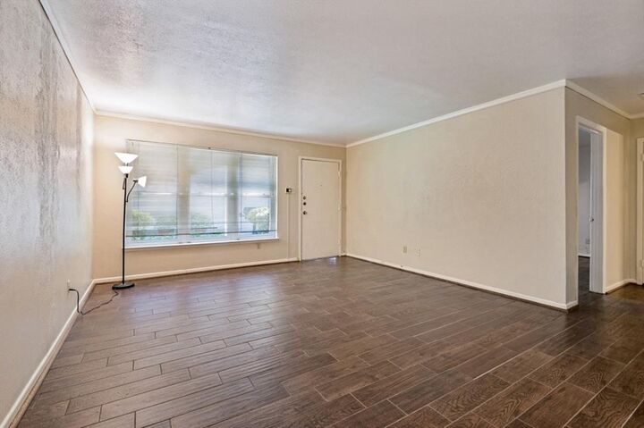 Property Photo:  3827 Gilbert Avenue 109  TX 75219 