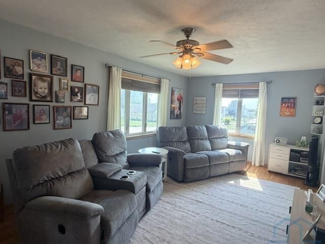 Property Photo:  202 N 6th St  IA 51034 