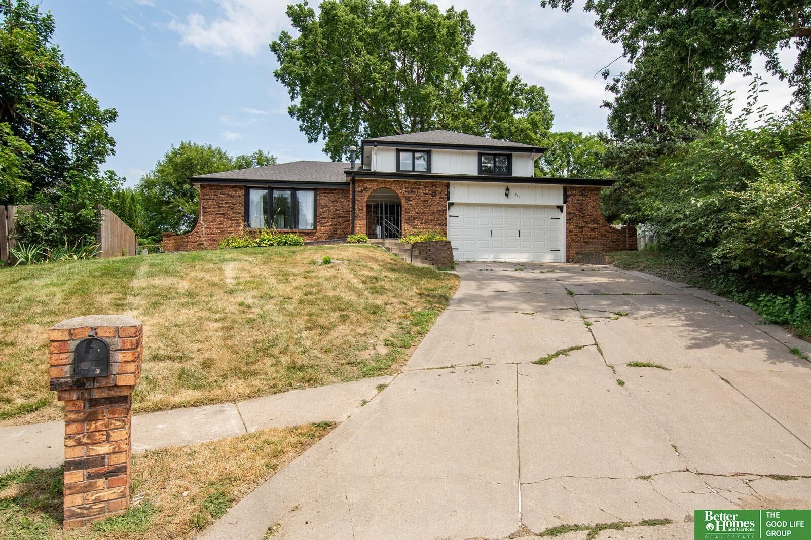 Property Photo: 511 S 150th Circle NE 68154