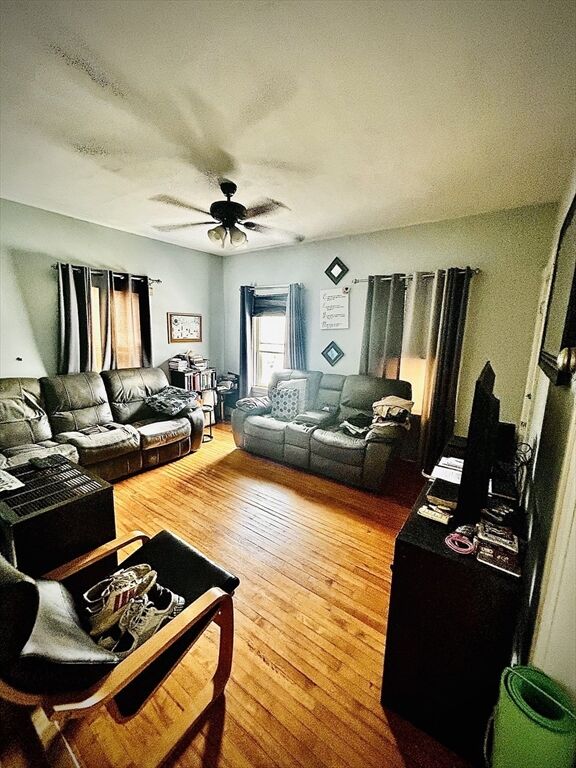Property Photo:  211 Vernon St 1  MA 01604 