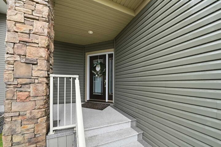 Property Photo: 13 Lazaro Close AB T4R 0R6