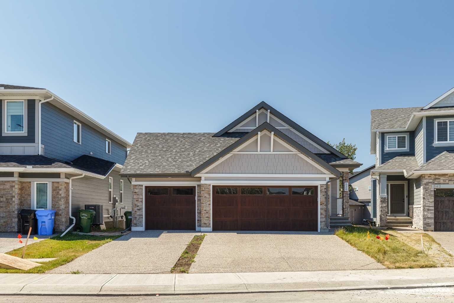 Property Photo: 528 Legacy Woods Circle SE AB T2X 5A8