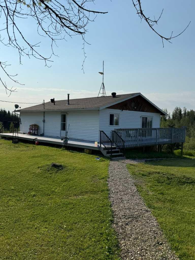 Property Photo: 47315 Hwy 22 AB T0C 0S0
