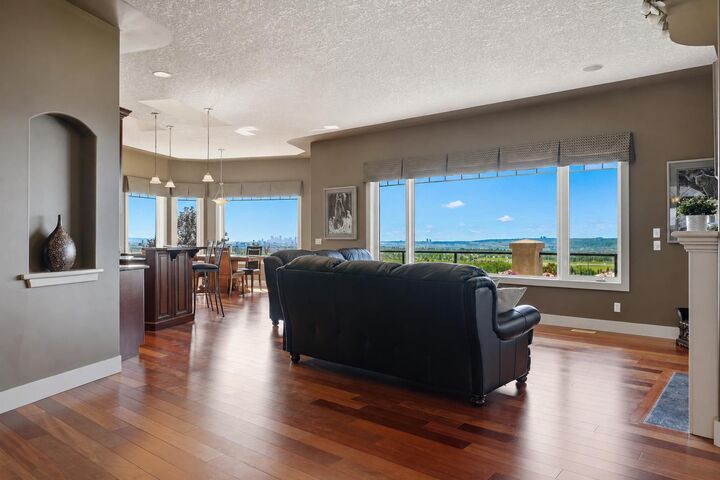 Photo de la propriété: 87 Royal Ridge Terrace NW AB T3G 5Z1