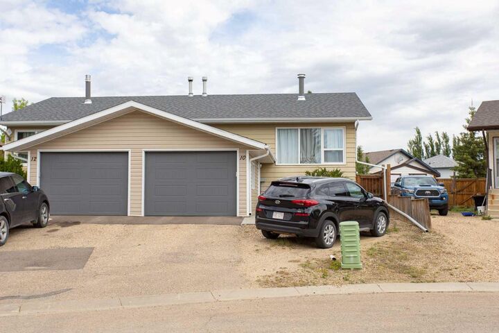 10 Valley Crescent — photo 1