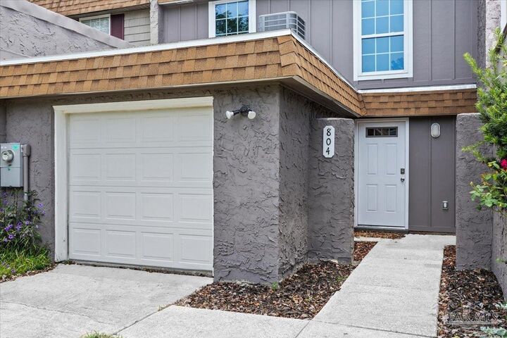 Property Photo: 804 Esconditas Pl FL 32506