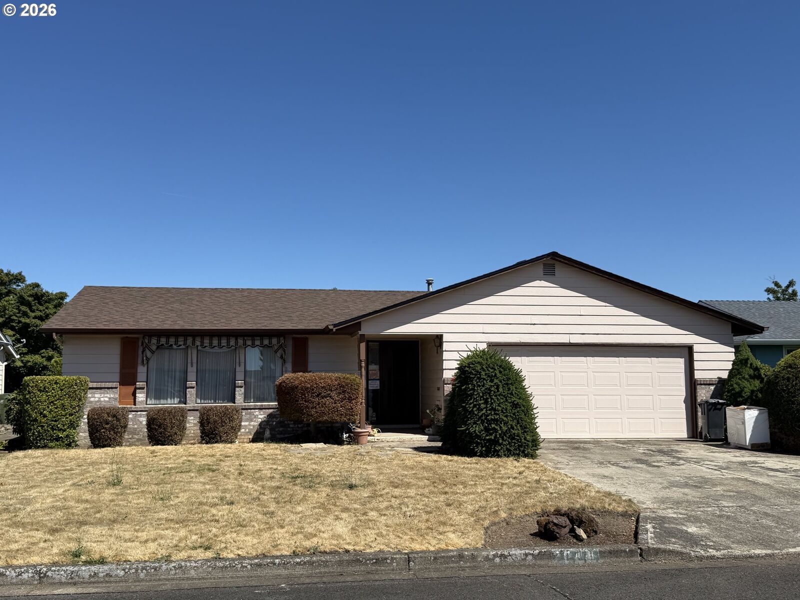 Property Photo: 2044 Astor Way OR 97071