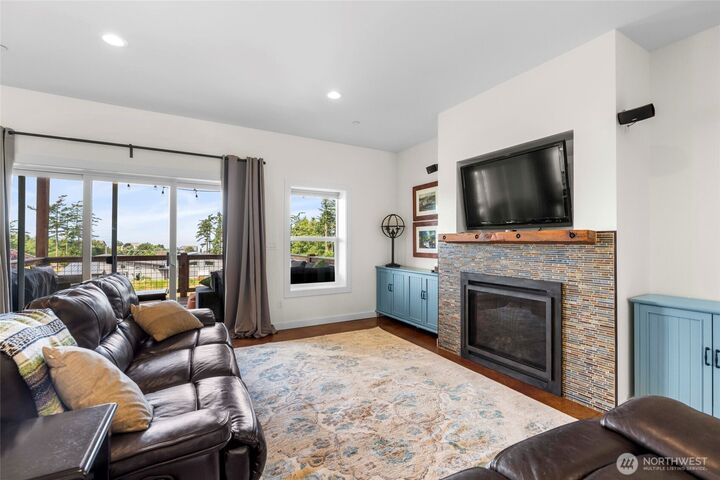 Property Photo: 1325 Great Horned Owl Lane WA 98277