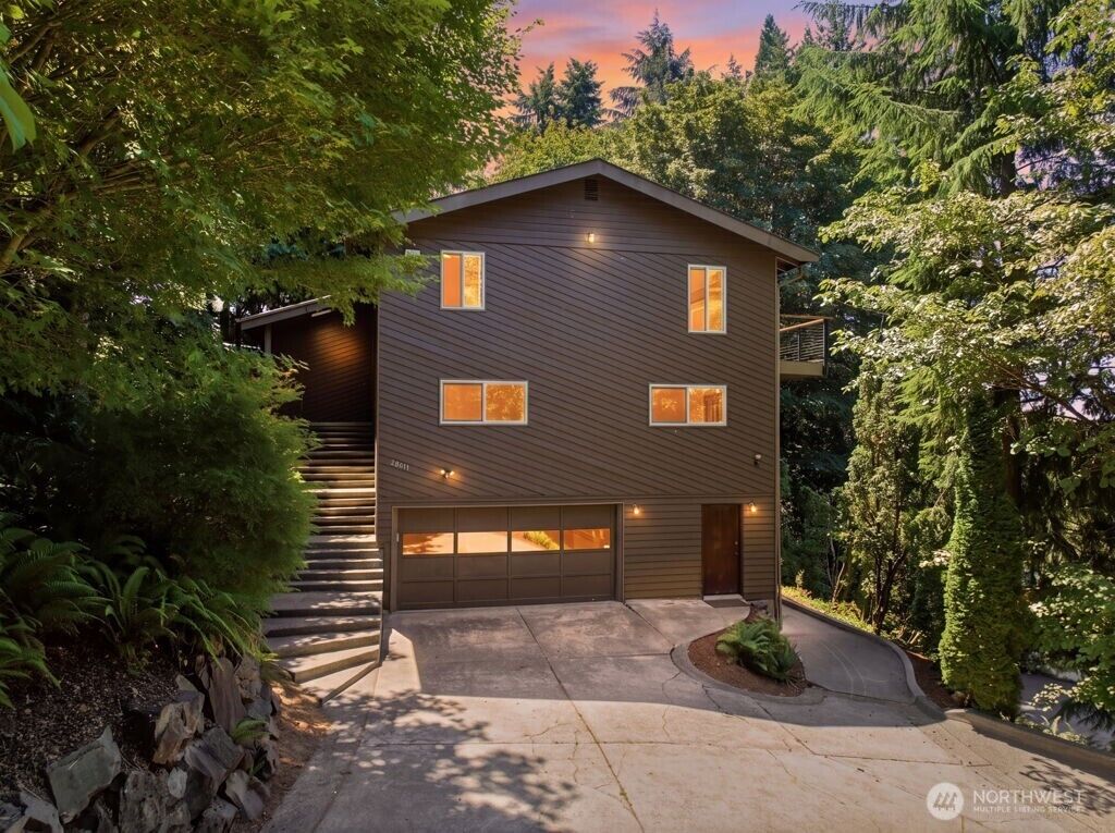 Property Photo:  28611  16th Avenue S  WA 98003 