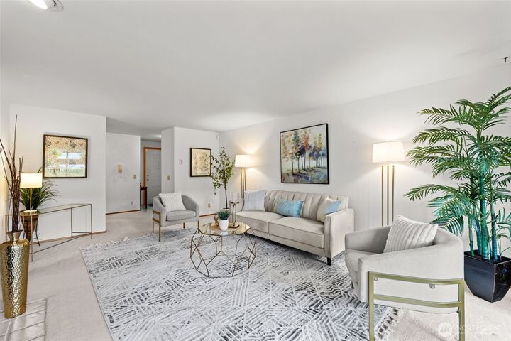 Property Photo: 233 3rd Avenue S 101 WA 98020