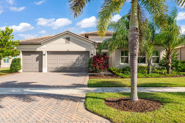 Property Photo:  11965 SW Sandy Bay Circle  FL 34987 