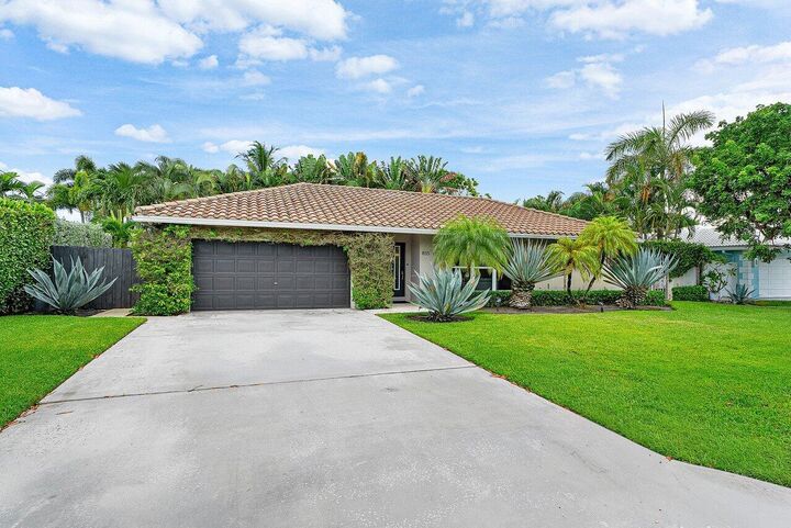 Property Photo: 855 Berkeley Street FL 33487
