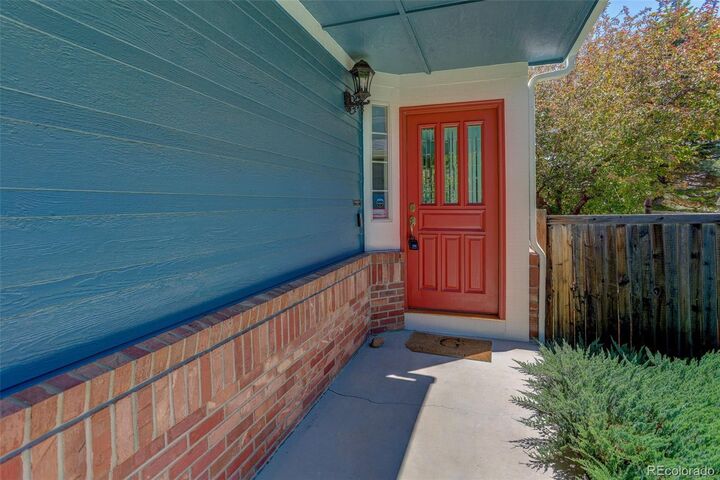 Property Photo:  10130 Lodestone Way  CO 80134 