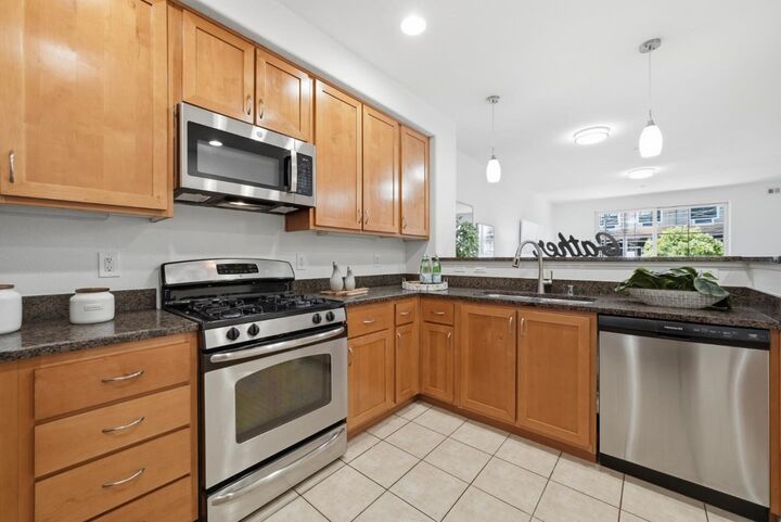 Property Photo: 1388 Broadway 285 CA 94030