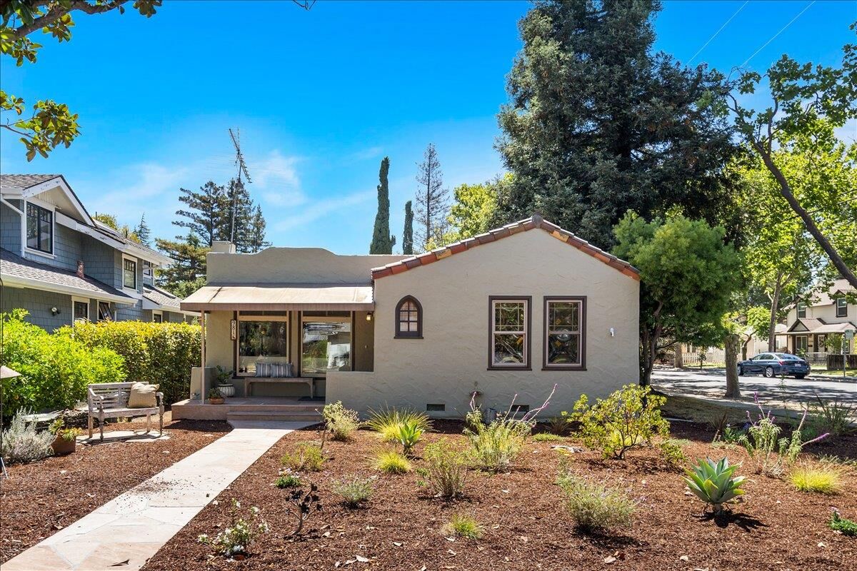 Property Photo: 981 College Avenue CA 94306