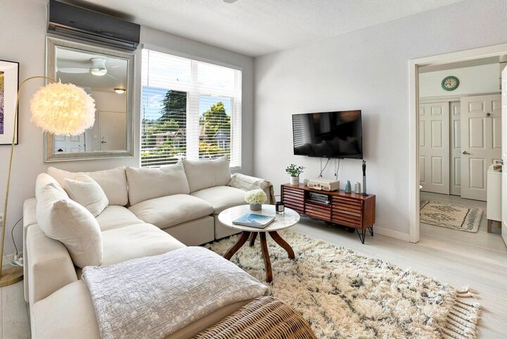 Property Photo:  1111 Ocean Street 204  CA 95060 