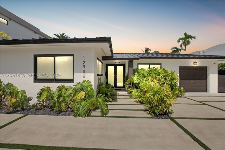 Property Photo: 12906 Cherry Rd FL 33181