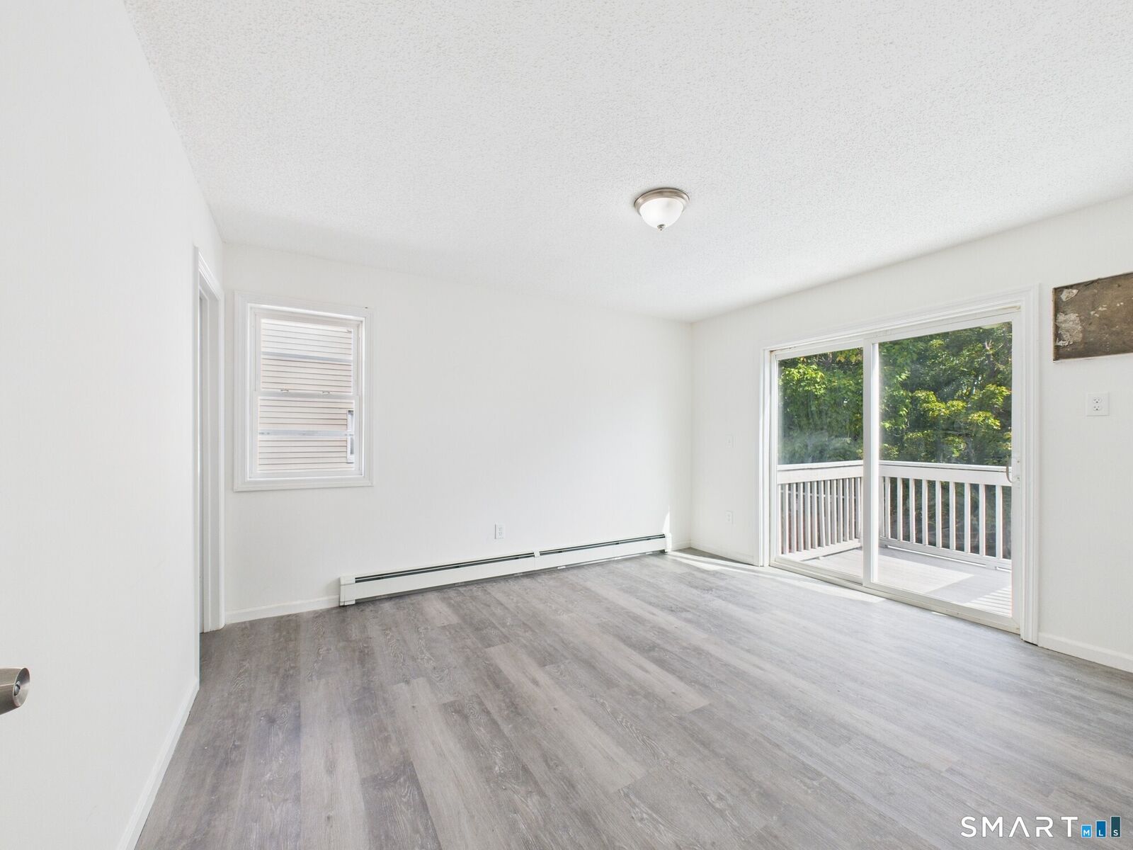 Property Photo:  25 Dewitt Street 1  CT 06519 