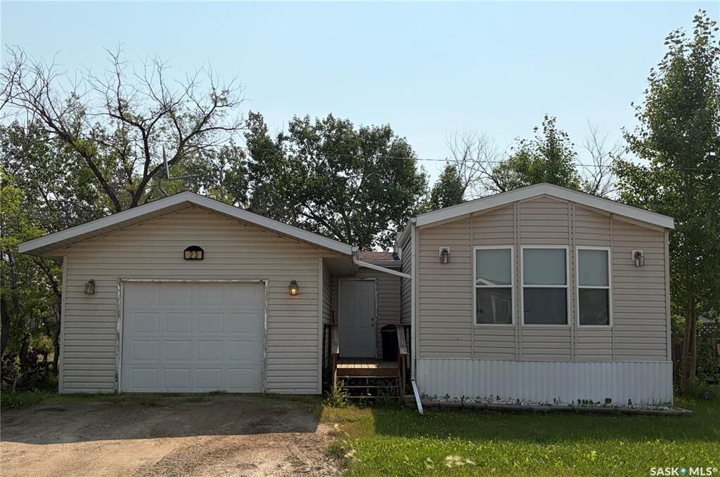 Property Photo: 23 Westshore Greens SK S3N 2V4