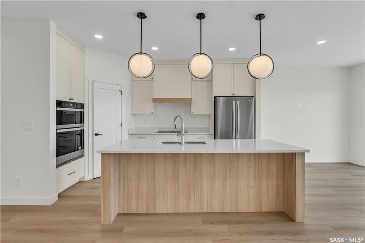 Property Photo: 720 Brighton Boulevard 4 SK S7V 1X1