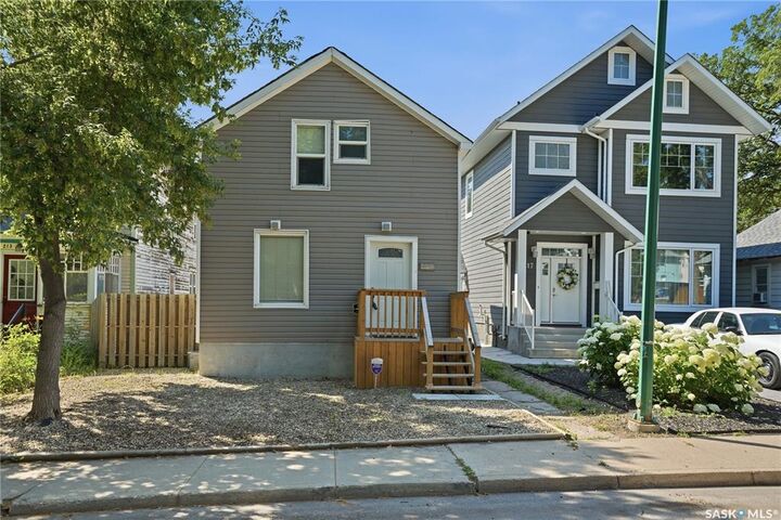 Property Photo: 215 26th Street W SK S7L 0C3