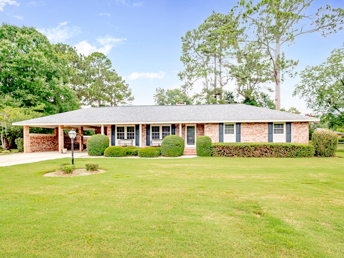 Property Photo:  811 Haynsworth Street  SC 29150 