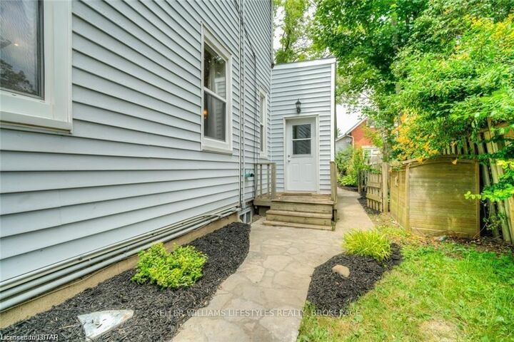 Property Photo: 492 Emery Street E ON N6C 2E8