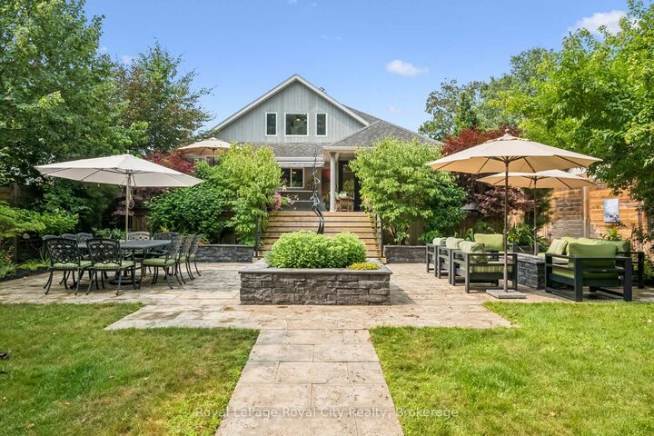 Property Photo: 33 Edgehill Drive ON N1H 5E3