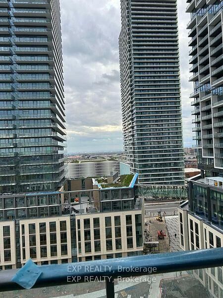 Property Photo:  7890 Jane Street 1105  ON L4K 2M7 