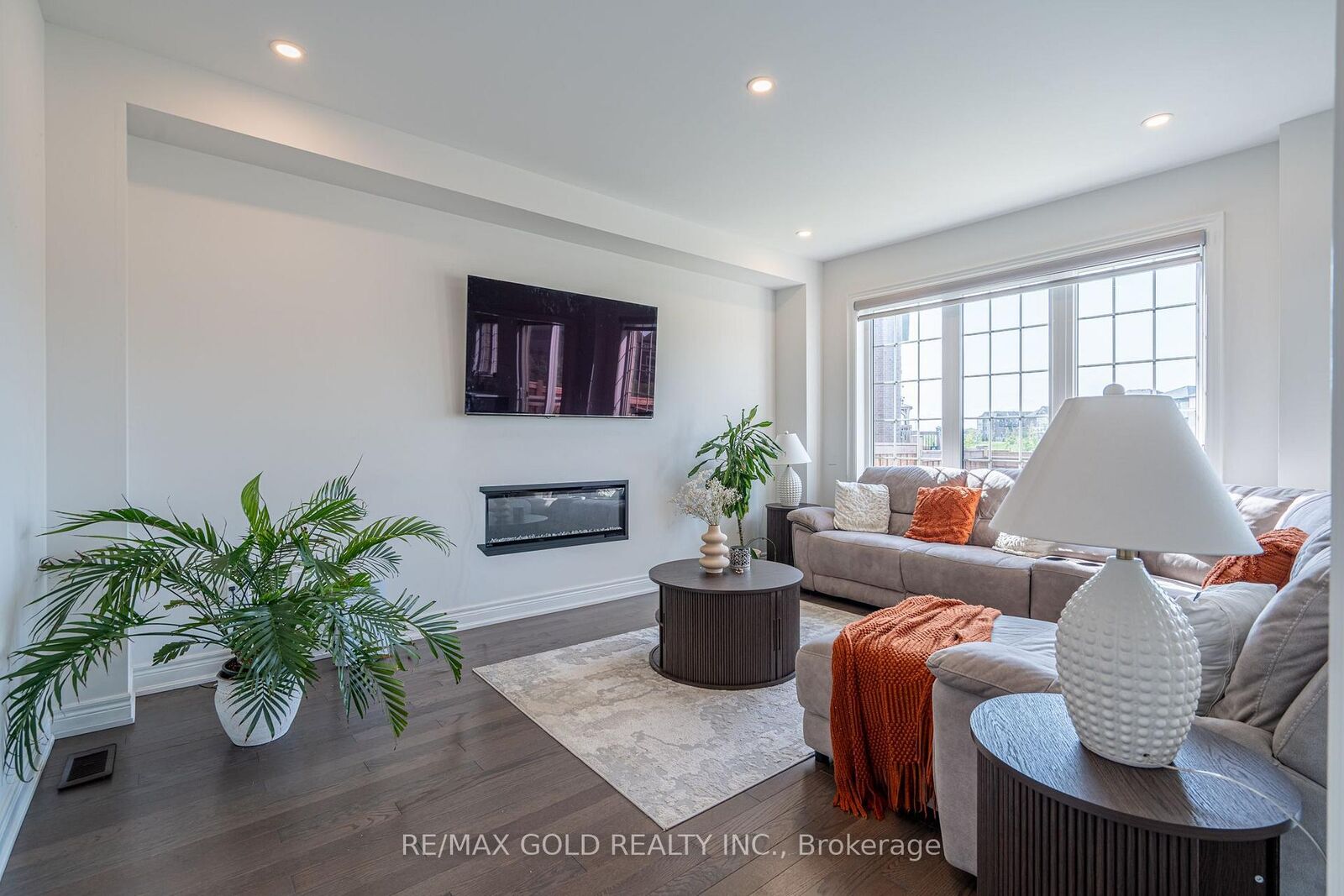 Property Photo: 66 Puffin Crescent ON L6R 4C3