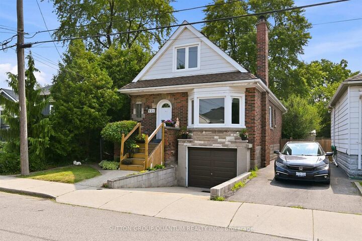 Property Photo:  151 East 16th Street  ON L9A 4J4 